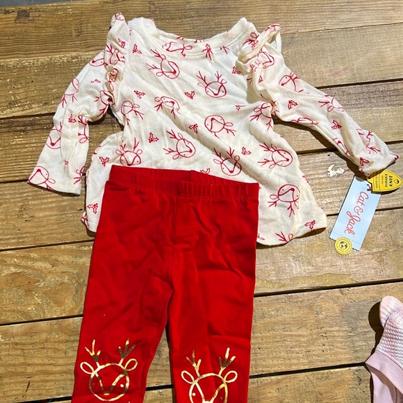 Reindeer Long Sleeve with Red Leggings Cat & Jack 12 m - Picture 1 of 3